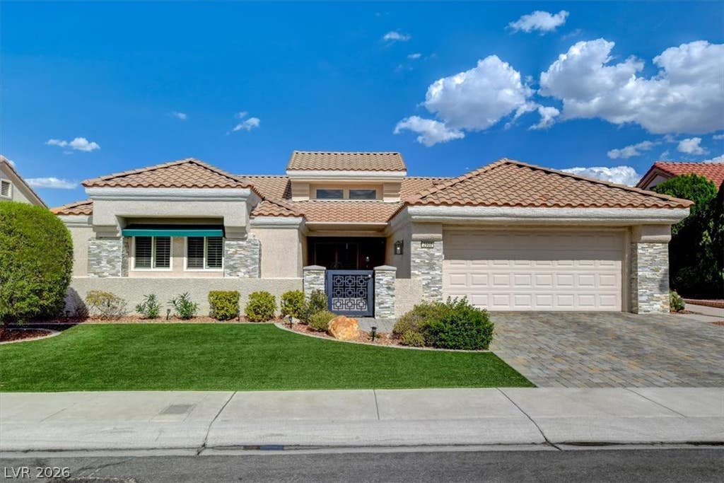 Photo of 2900 Golfside Drive, Las Vegas, NV 89134 (MLS # 2810436)