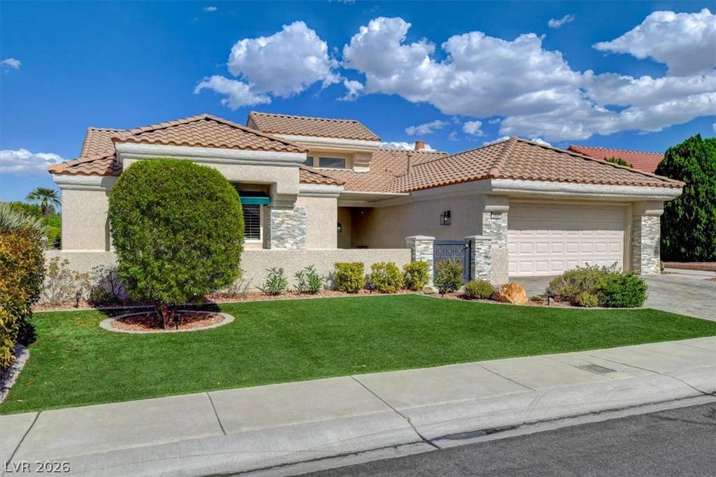 Photo of 2900 Golfside Drive, Las Vegas, NV 89134 (MLS # 2810436)