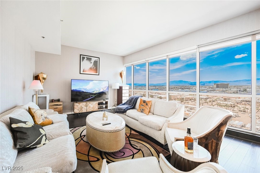 4525 Dean Martin Drive 1608