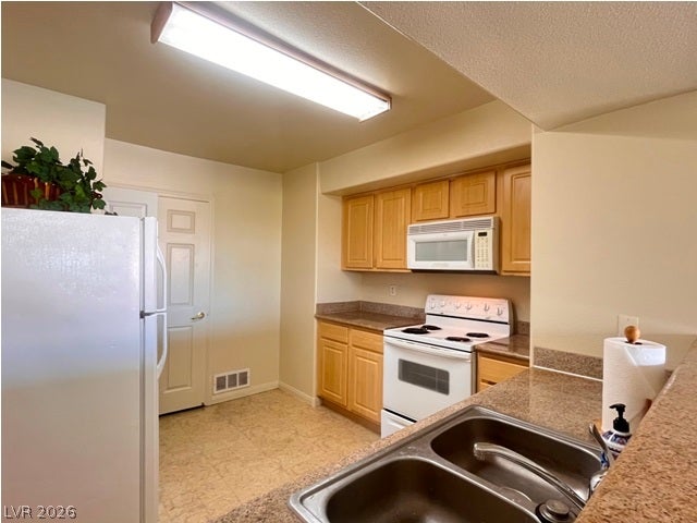 8000 W Badura Avenue 2009
