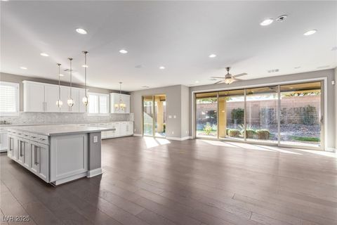 8797 Pinley Spring Street Las Vegas NV 89113