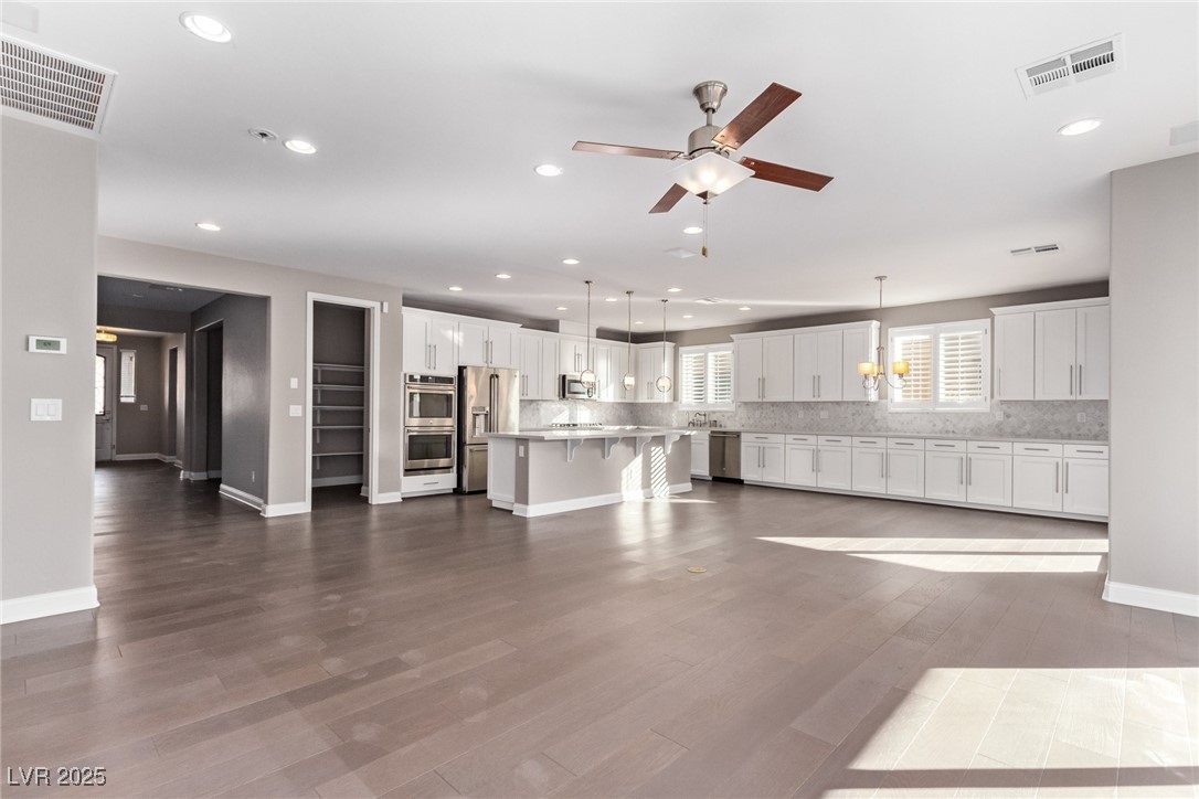 8797 Pinley Spring Street