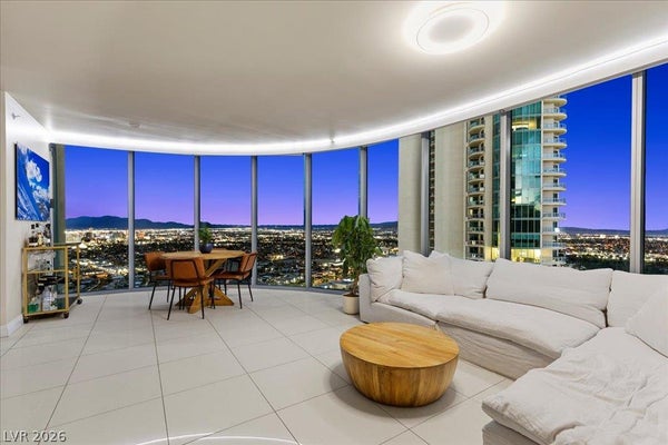 222 KAREN AVE UNIT 3407, LAS VEGAS, NV 89109 - Image 6d36dbc87d9e67232cfbedd4569be5cf/4175397010
