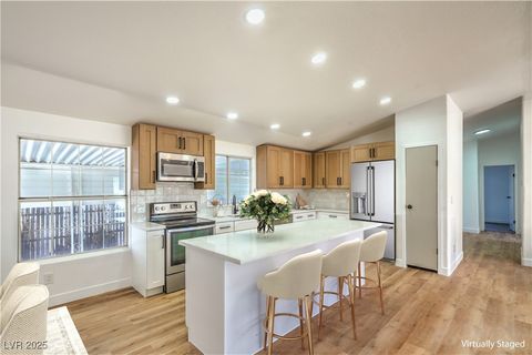 2883 Mammoth Court Las Vegas NV 89142