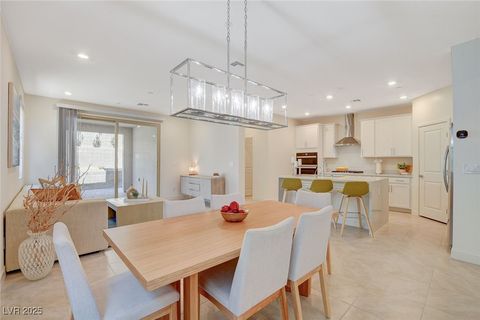 1561 Crowned Eagle Street Las Vegas NV 89138