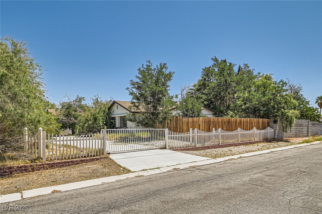 7898 Wishing Well Road
