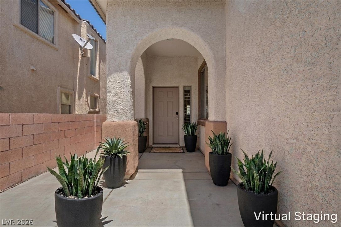 1640 Yellow Tulip Place