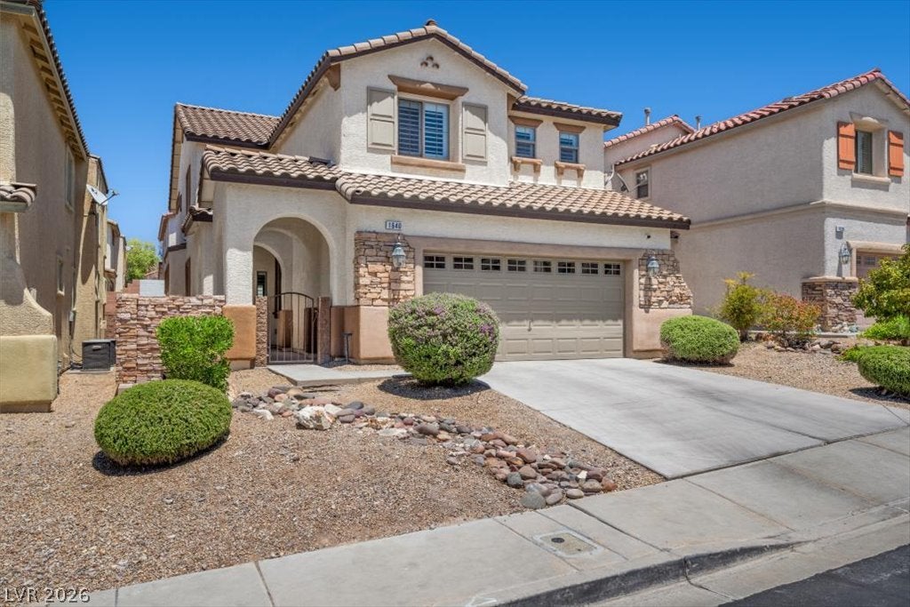 1640 Yellow Tulip Place