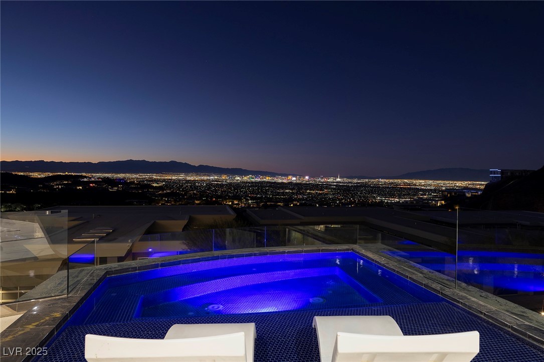 667 Solitude Rock Court, Henderson, Nevada image 9