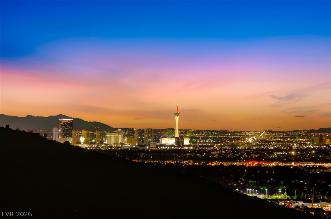 333 Crimson Edge Street