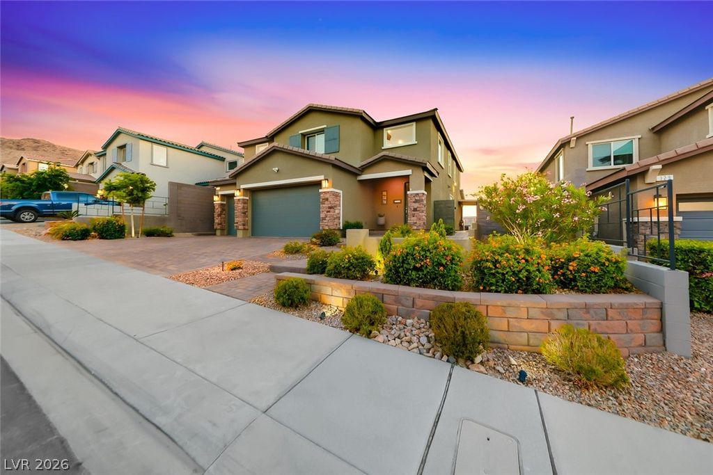 Photo of 333 Crimson Edge Street, Henderson, NV 89012 (MLS # 2772554)