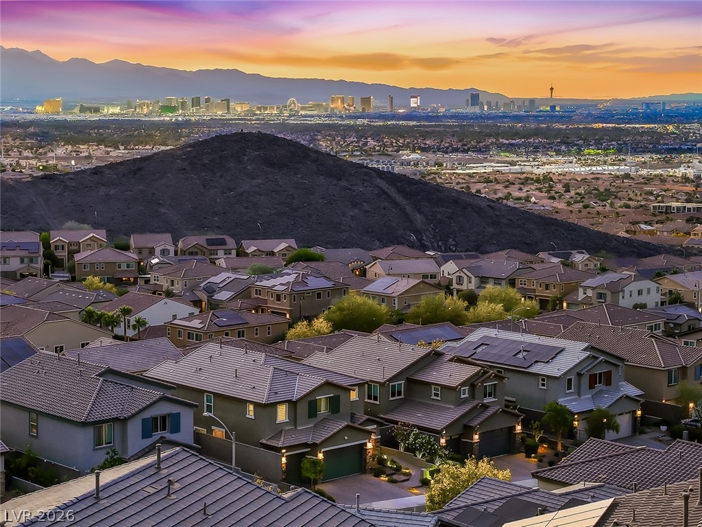 333 Crimson Edge Street