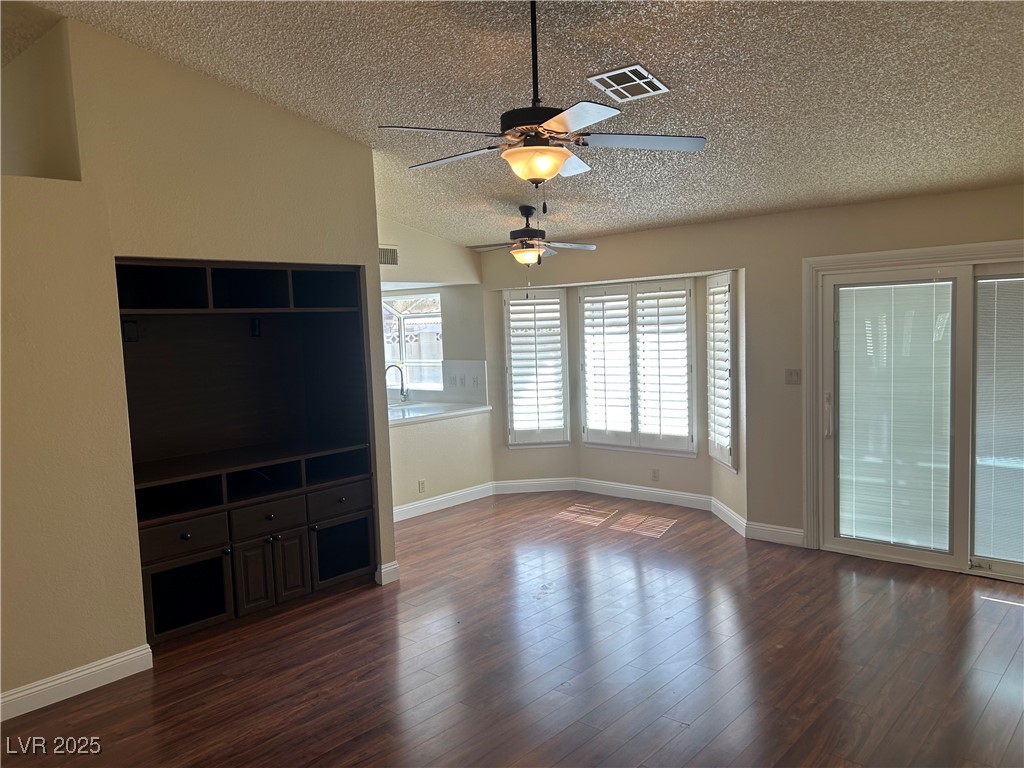 8641 Surtidor Drive, Las Vegas, Nevada image 20