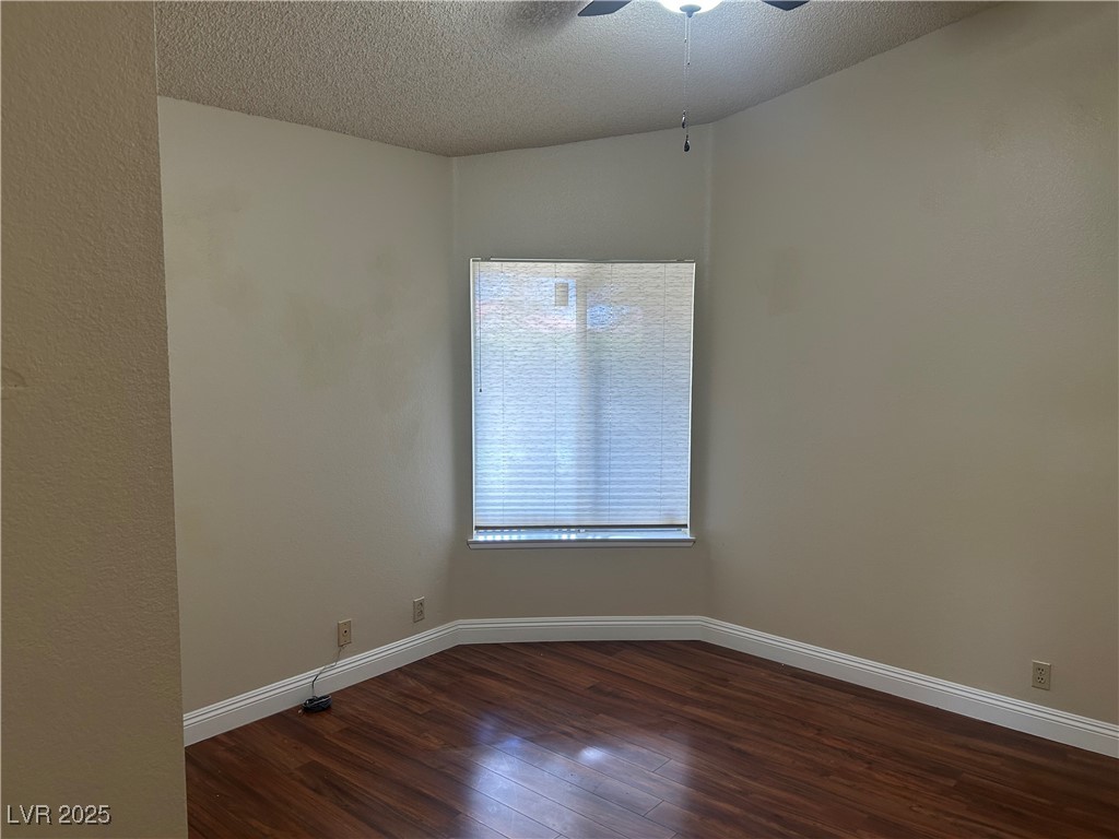 8641 Surtidor Drive, Las Vegas, Nevada image 42