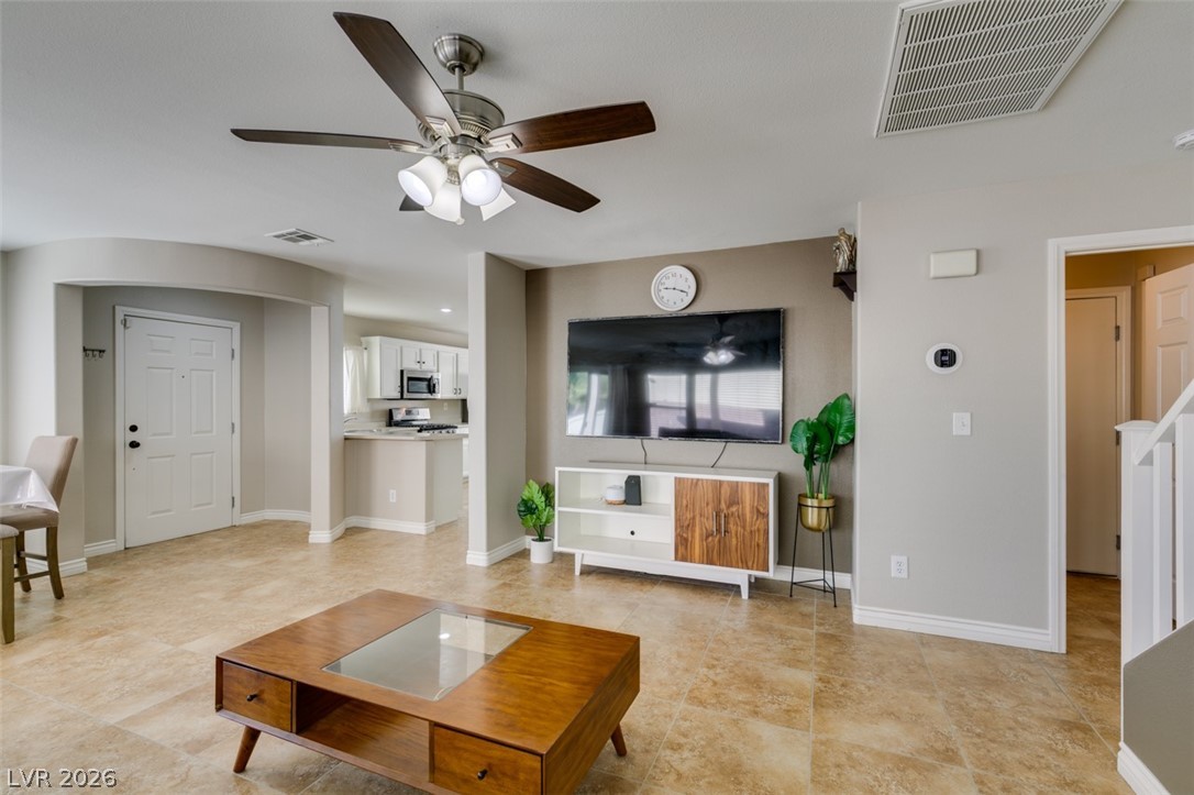 5008 Desert Dandelion Court