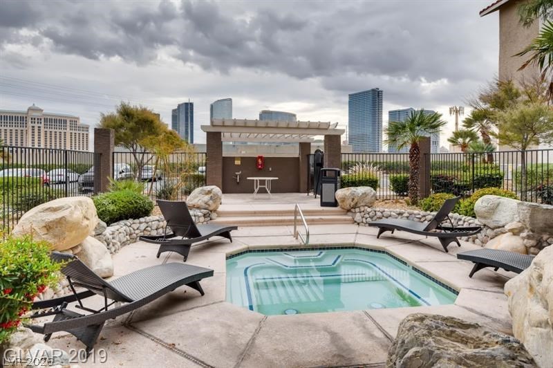 4200 S Valley View Boulevard 3051