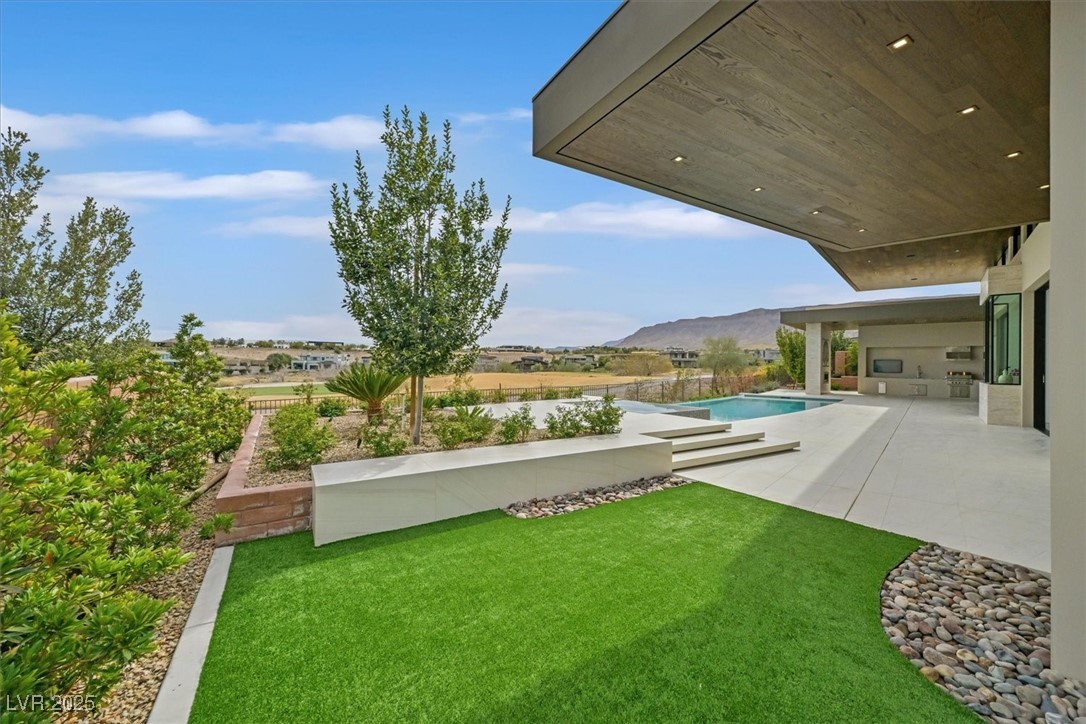 Las Vegas, Nevada 89135, United States, 4 Bedrooms Bedrooms, ,4 BathroomsBathrooms,Residential,Active,162361