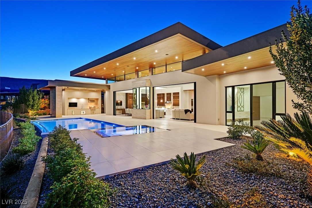 Las Vegas, Nevada 89135, United States, 4 Bedrooms Bedrooms, ,4 BathroomsBathrooms,Residential,Active,162361