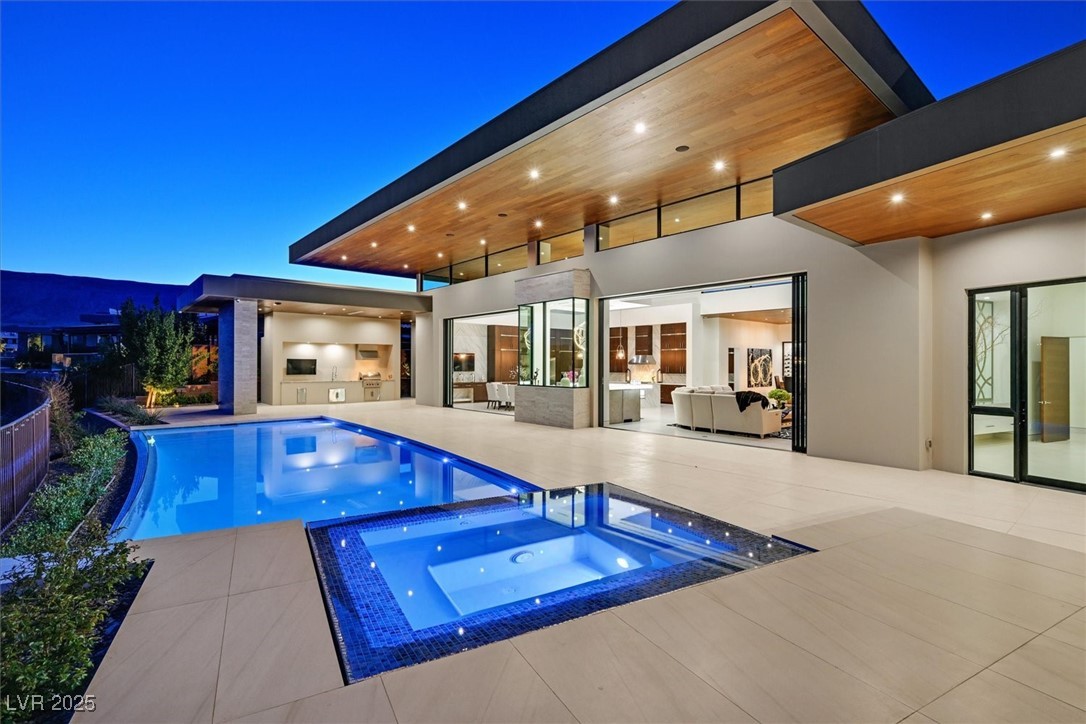 Las Vegas, Nevada 89135, United States, 4 Bedrooms Bedrooms, ,4 BathroomsBathrooms,Residential,Active,162361