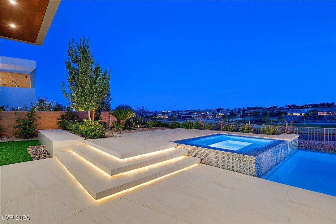 49 Crested Cloud Way