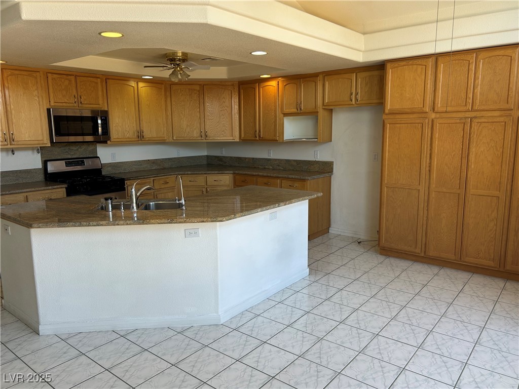 2728 Aspen Wood Avenue, Henderson, Nevada image 12