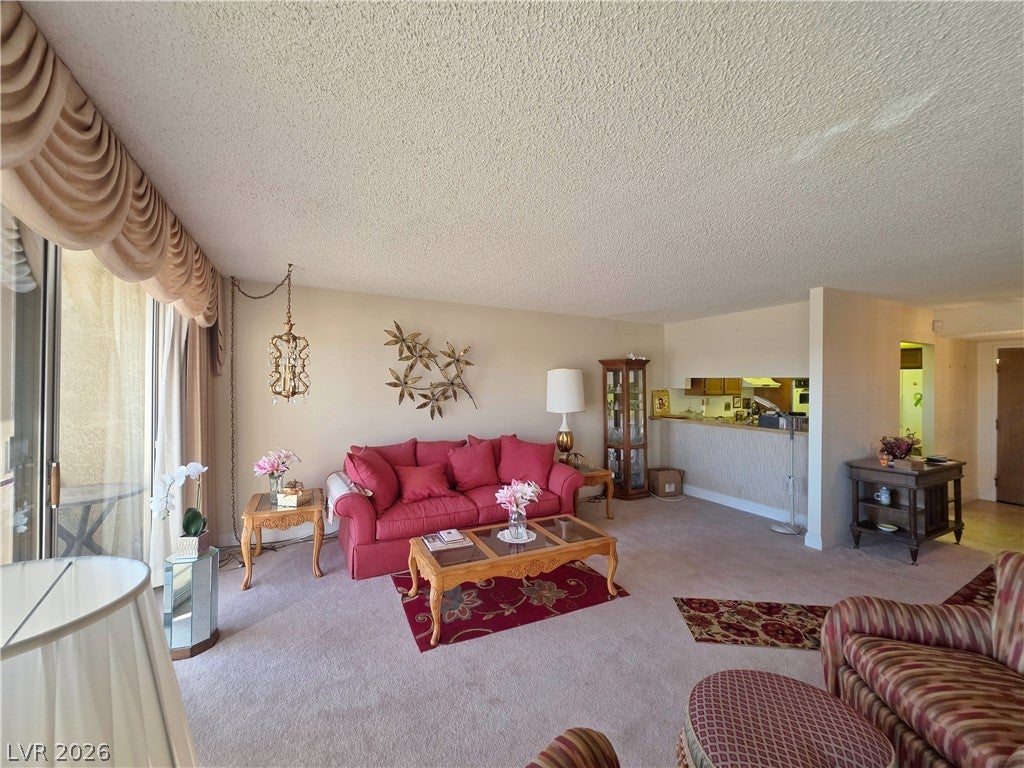 745 N Royal Crest Circle 143