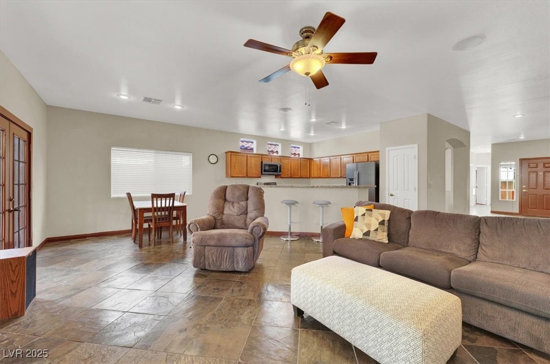 Las Vegas, Nevada 89141, United States, 3 Bedrooms Bedrooms, ,2 BathroomsBathrooms,Residential,Active,123021