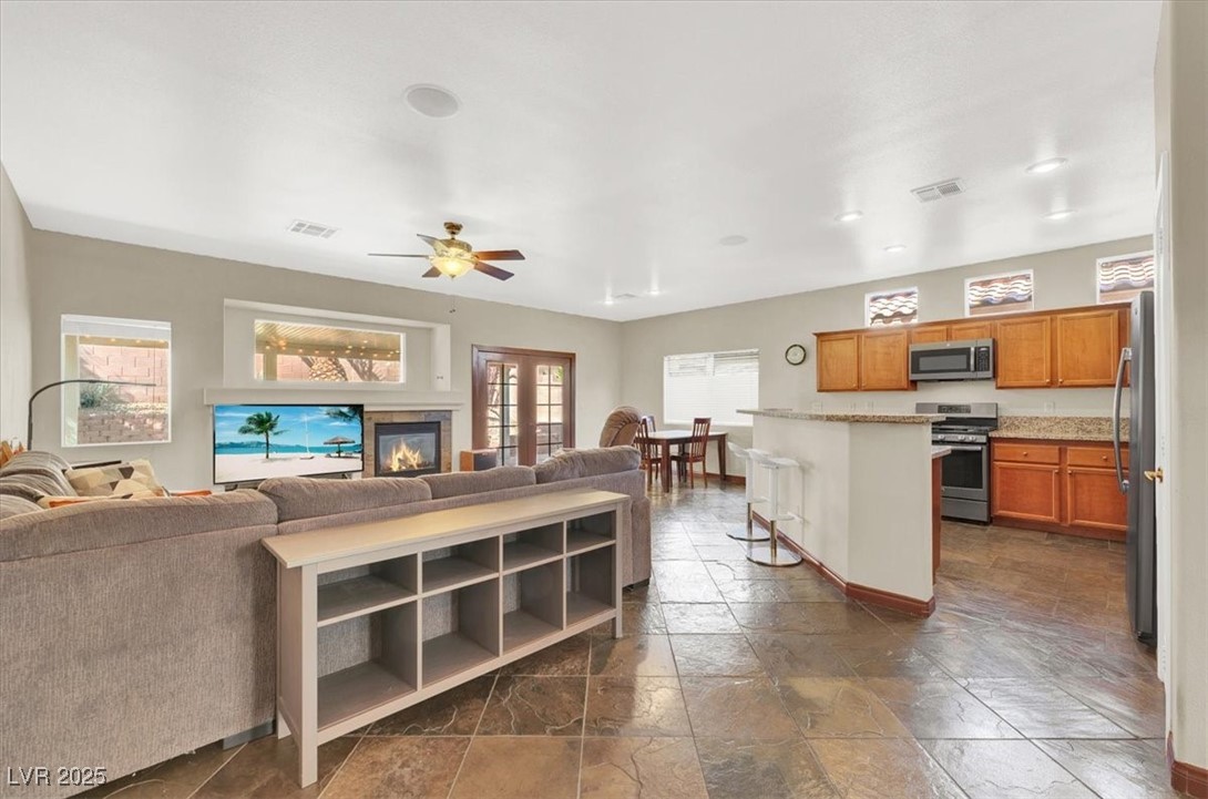 Las Vegas, Nevada 89141, United States, 3 Bedrooms Bedrooms, ,2 BathroomsBathrooms,Residential,Active,123021