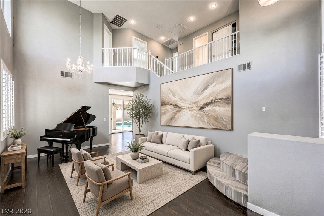 1032 Venetian Hills Lane