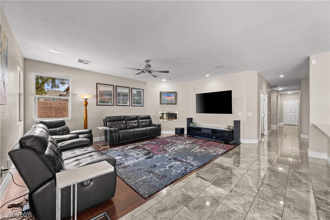 9413 Empire Rock Street