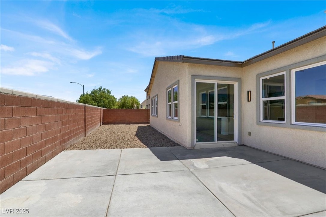 5908 Big Horn View Street
