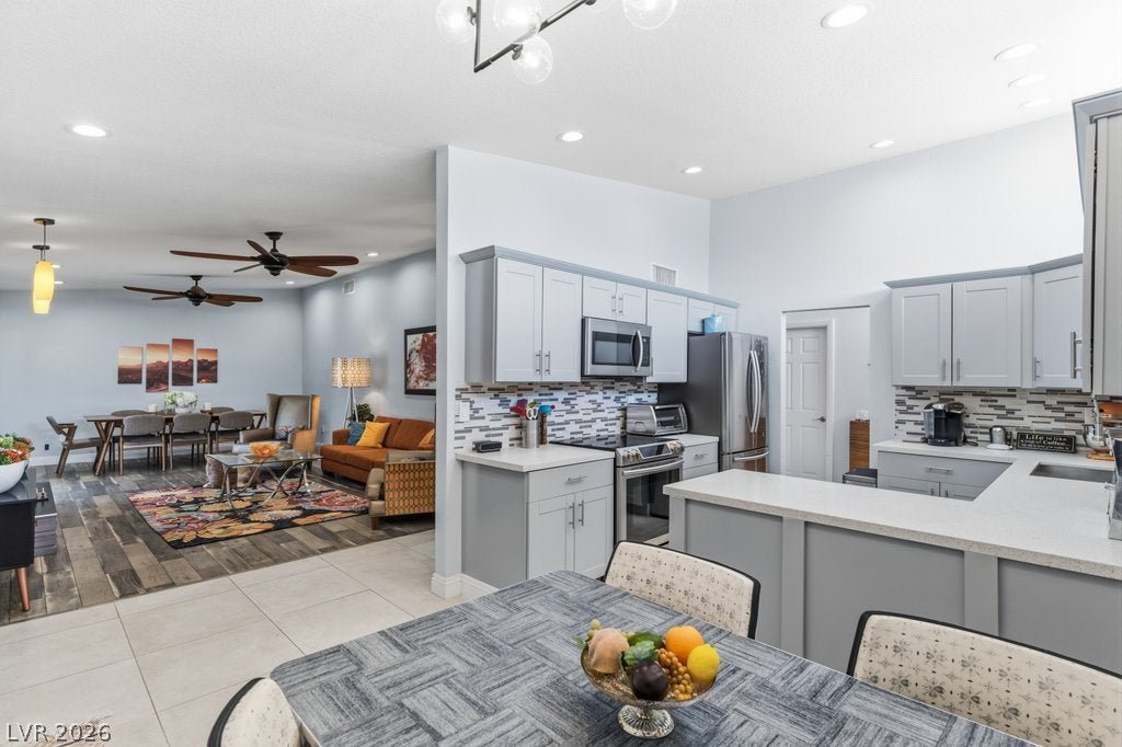 3327 Seminole Circle