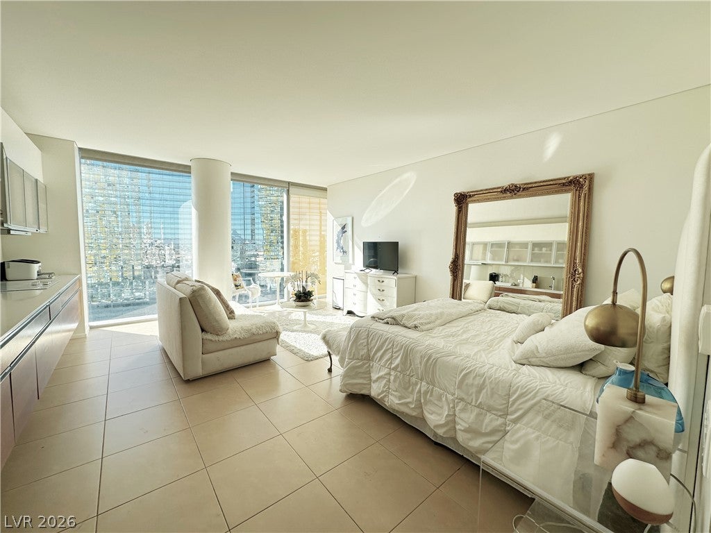 3726 Las Vegas Boulevard 1705