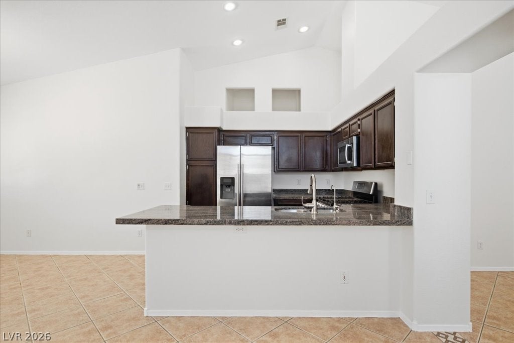 1808 Lyell Canyon Lane