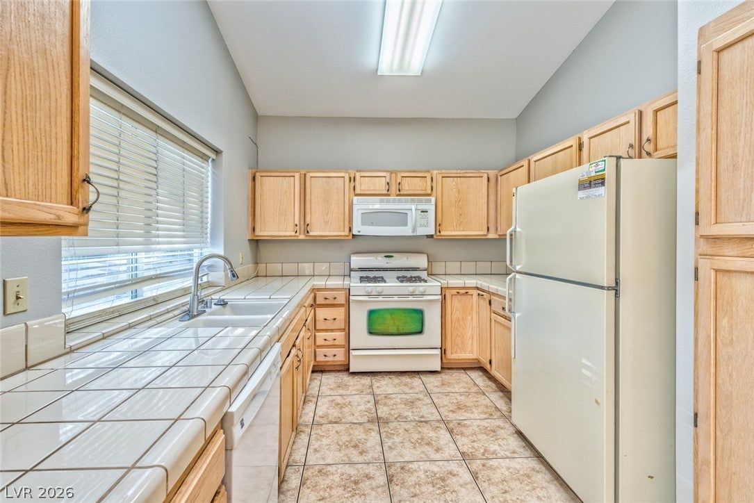 8661 Freeport Lane