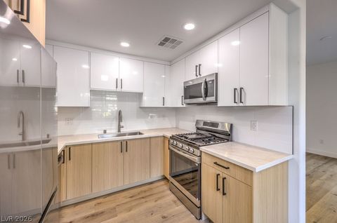 Condo For Sale - 10553 Pine Glen Avenue #107<br/> Las Vegas, NV 89144