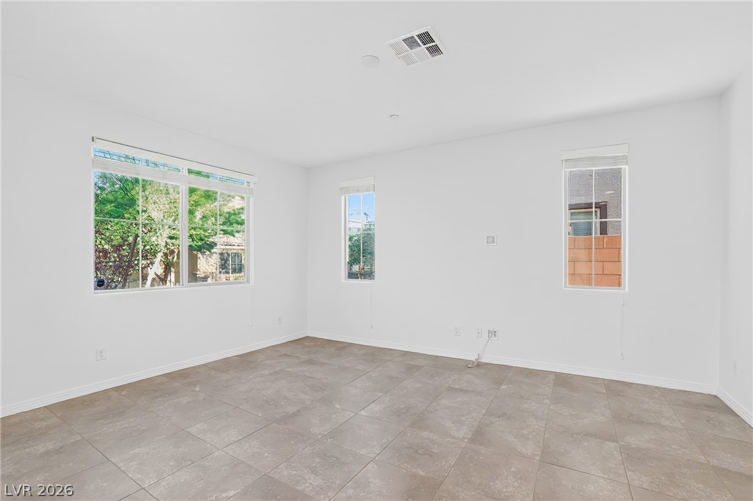 2718 Hammetts Landing Walk