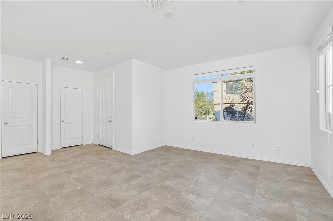 2718 Hammetts Landing Walk