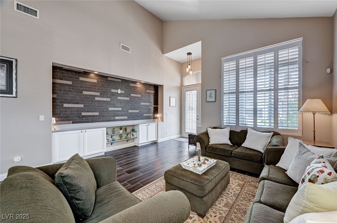 3055 Whispering Crest Drive, Henderson, Nevada image 7