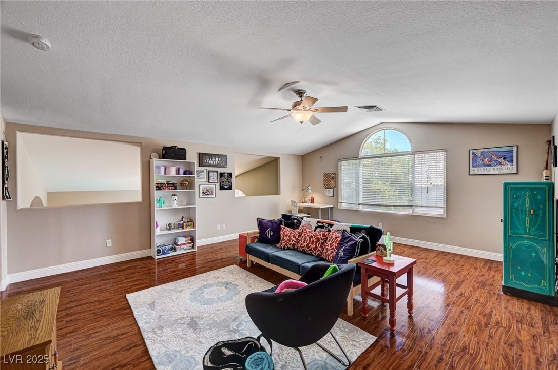 3055 Whispering Crest Drive, Henderson, Nevada image 45