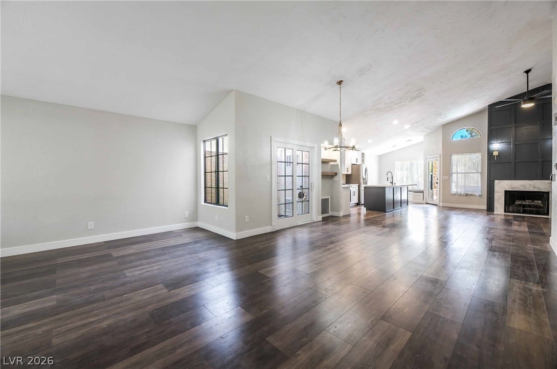 2724 Eagle Springs Court