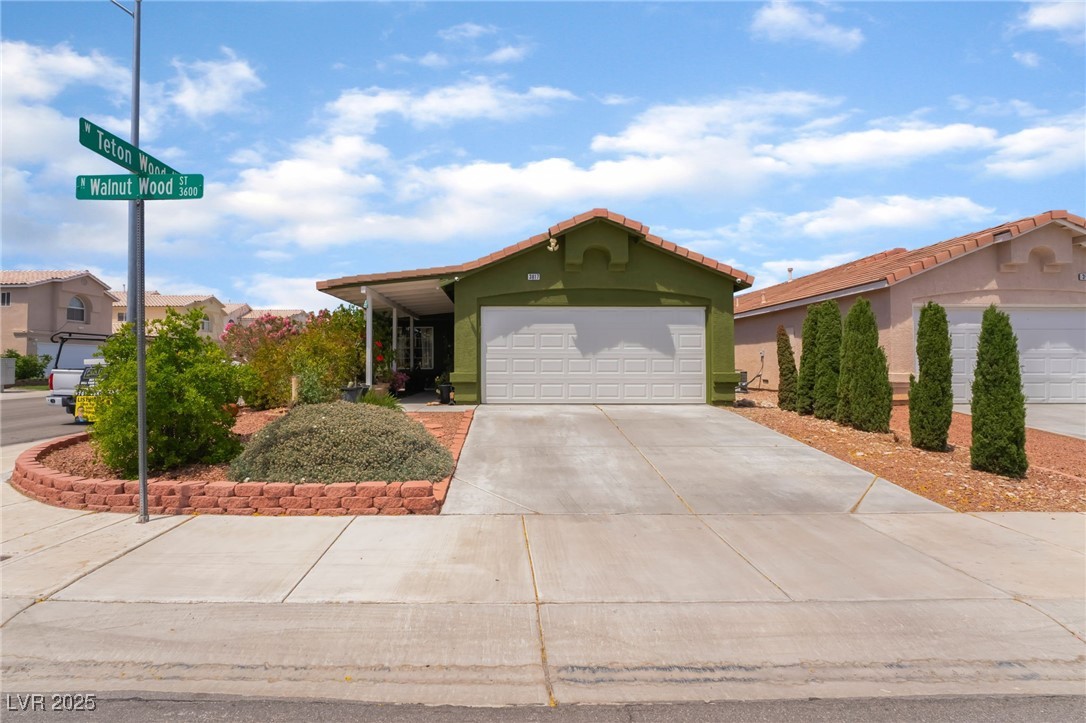 3617 Walnut Wood Street, Las Vegas, Nevada image 1