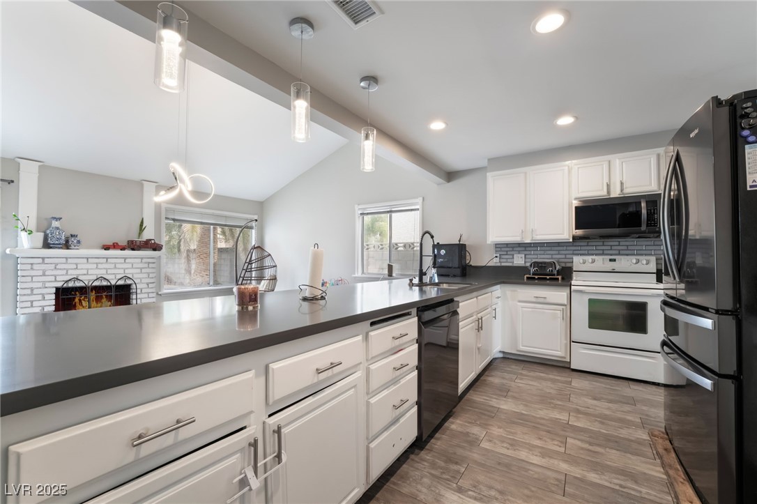 6320 Vicuna Drive, Las Vegas, Nevada image 11