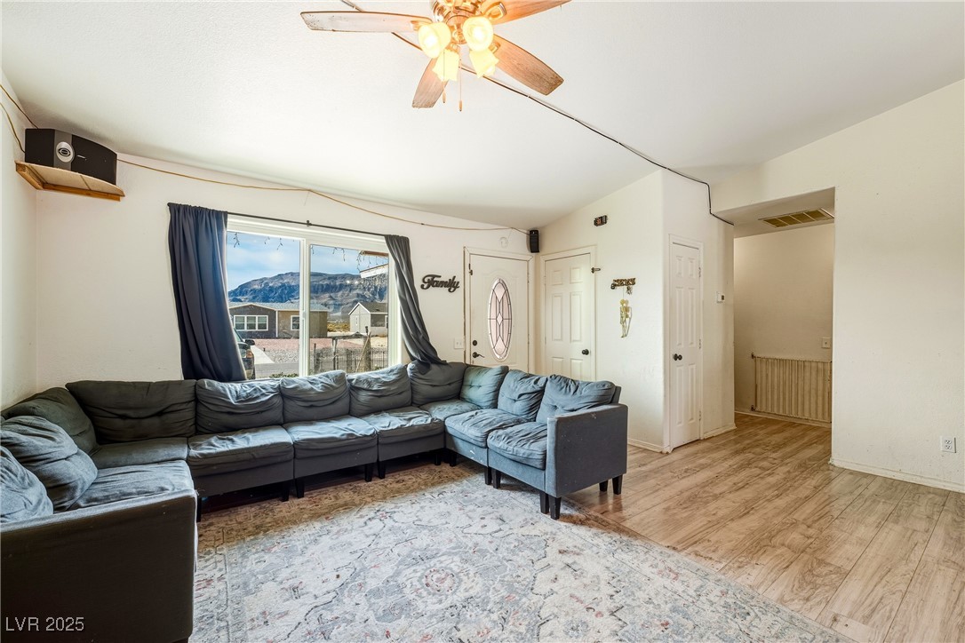 6321 Glencove Avenue