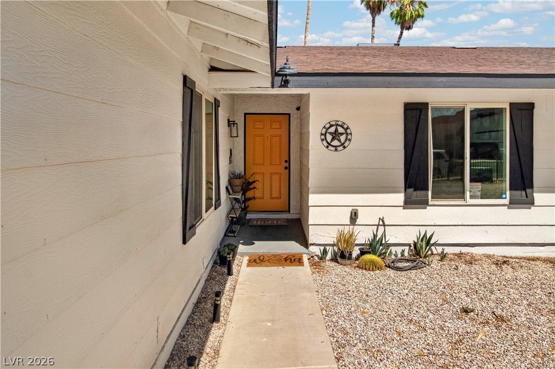5452 Escondido Street