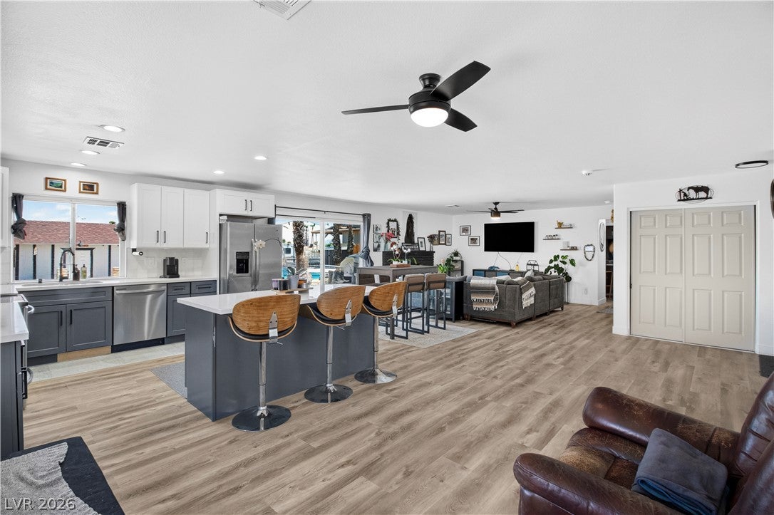 5452 Escondido Street