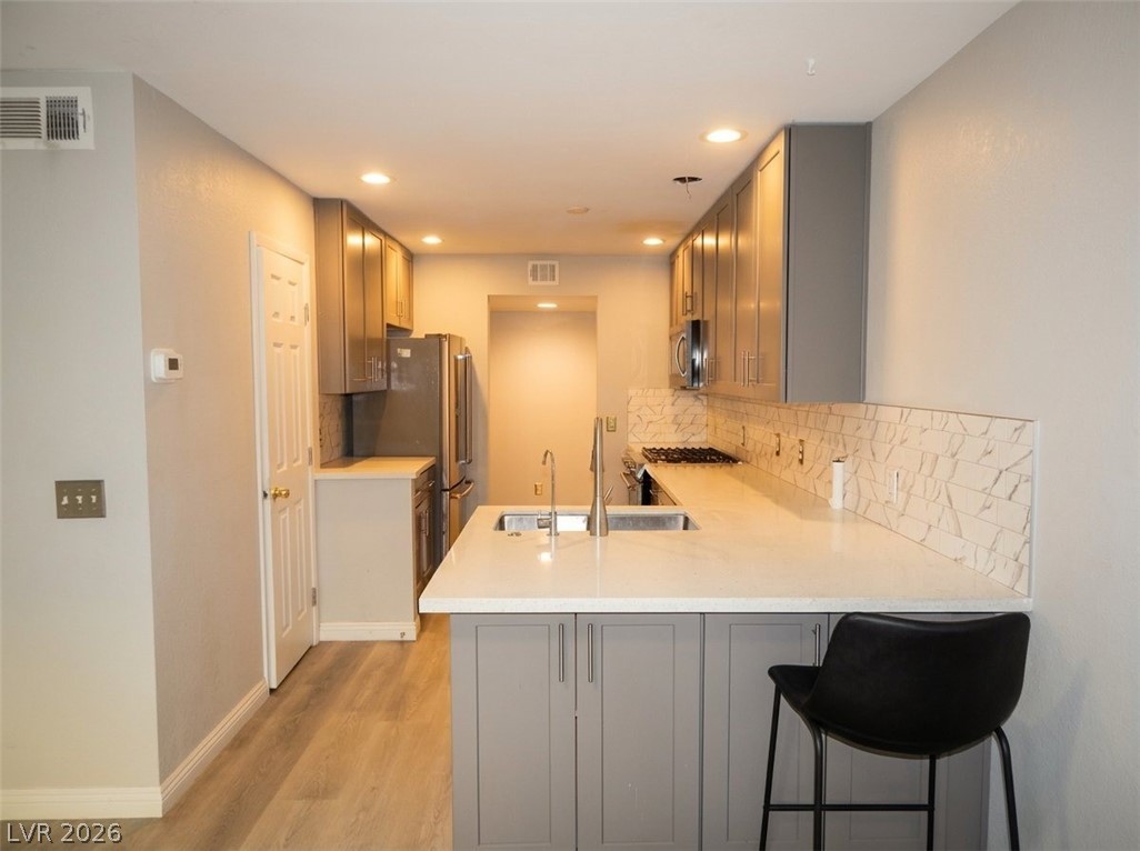 2816 Briar Knoll Drive