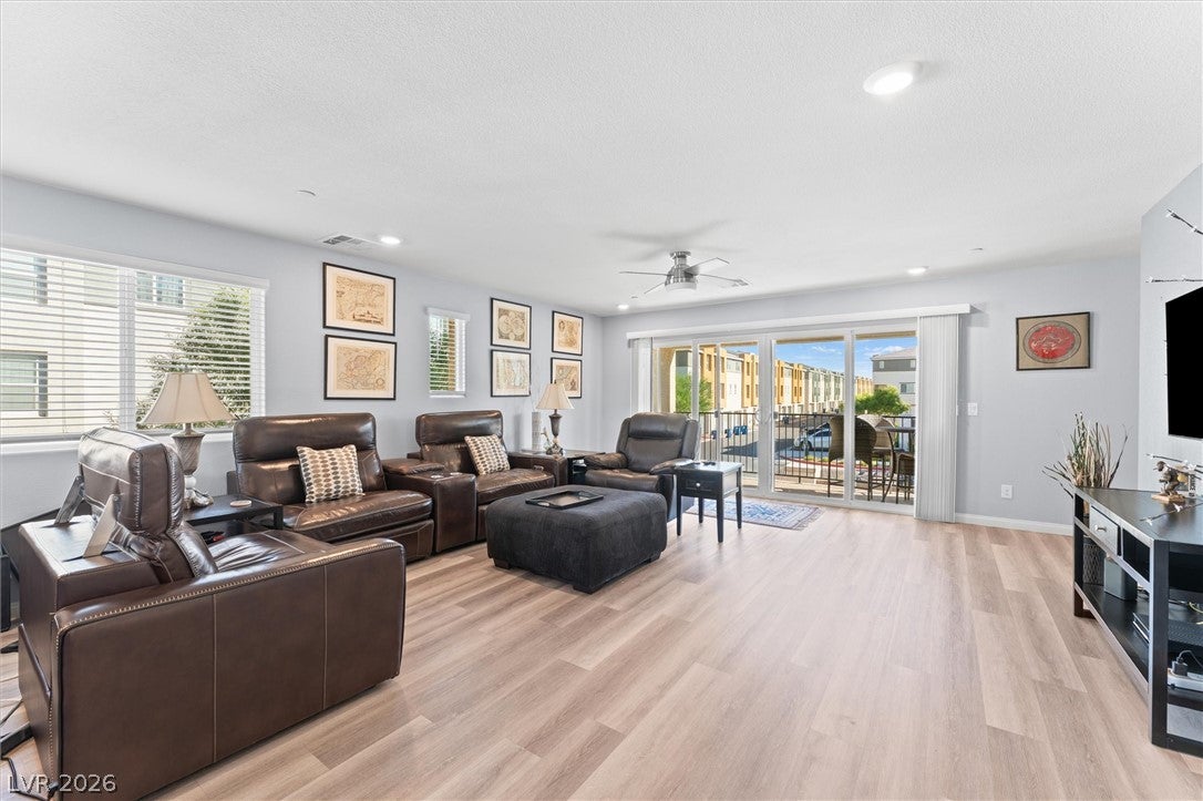 10059 Dazzling Sunrays Avenue