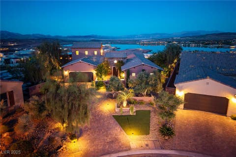 Photo of 8 Laricola Court, Henderson, NV 89011 (MLS # 2684605)