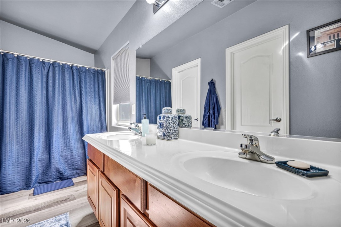 1090 Sheer Paradise Lane 101